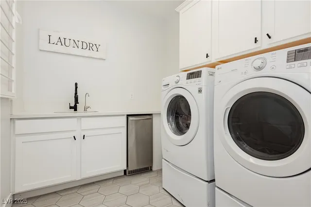 $1,100,000 | 1437 Cattail Falls Street, Boulder City, NV 89005