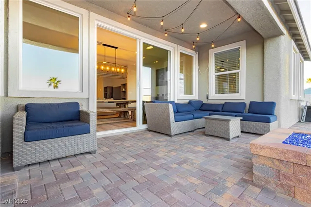 $1,100,000 | 1437 Cattail Falls Street, Boulder City, NV 89005