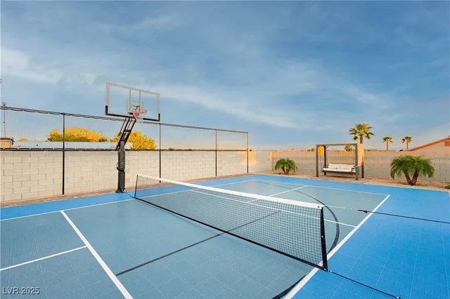 $1,100,000 | 1437 Cattail Falls Street, Boulder City, NV 89005