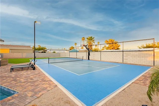 $1,100,000 | 1437 Cattail Falls Street, Boulder City, NV 89005