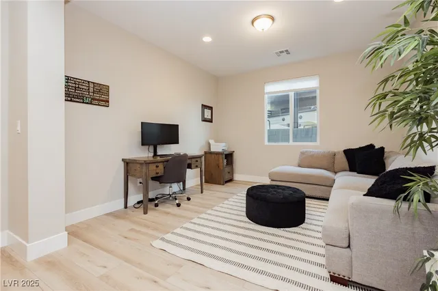 $1,100,000 | 1437 Cattail Falls Street, Boulder City, NV 89005