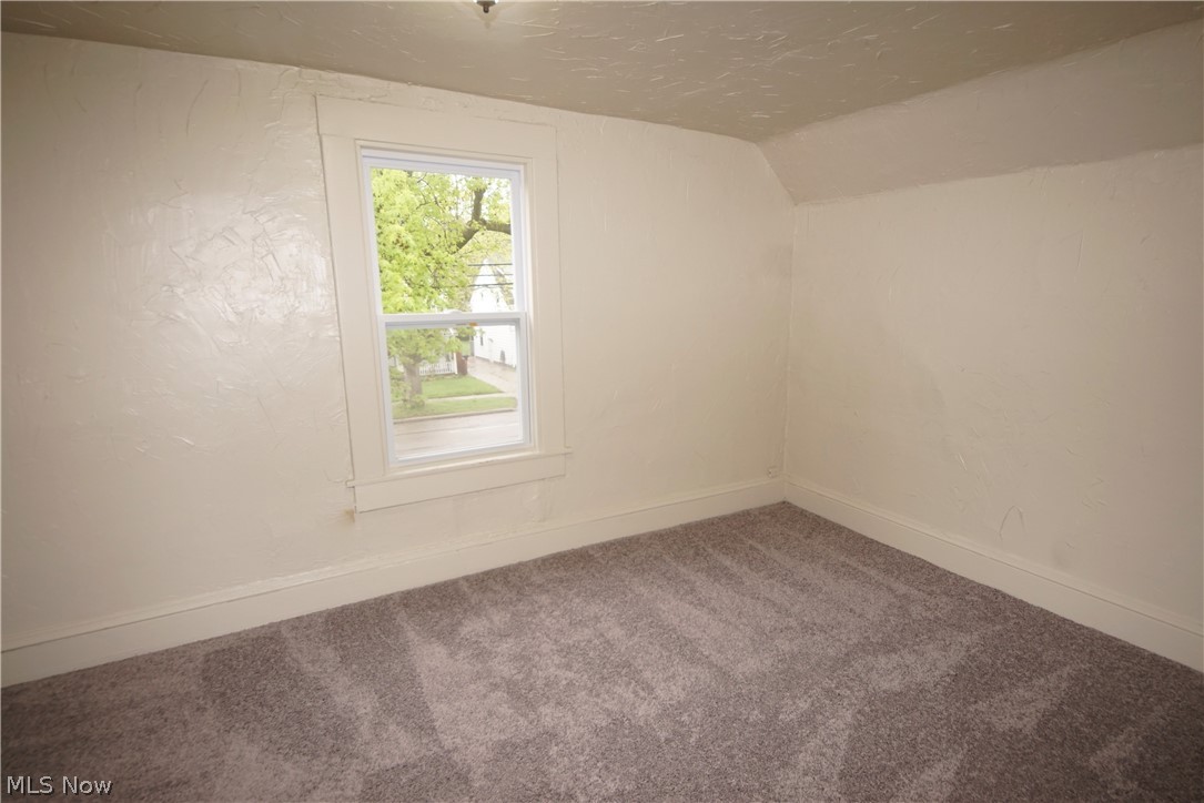 11904 Triskett Road Cleveland, OH 44111 - Photo 18 of 25 Gallery Image 18