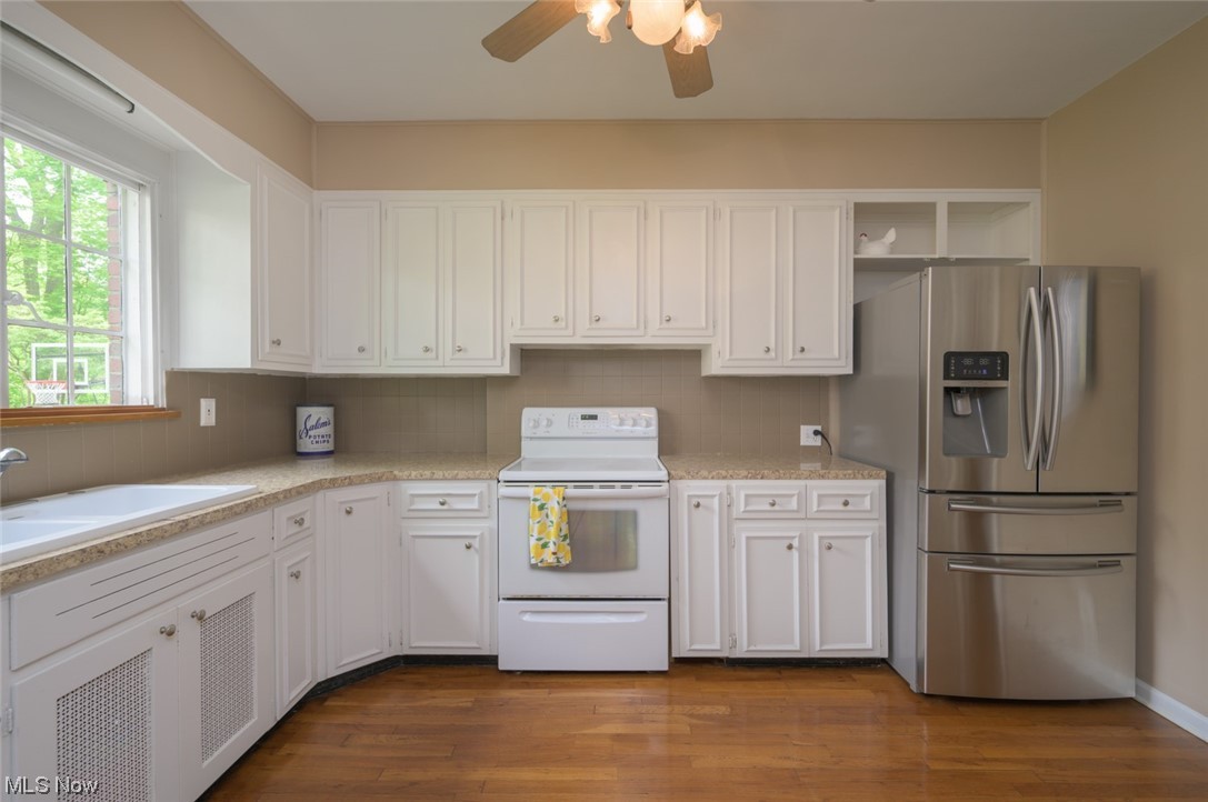 219 Overwood Road Akron, OH 44313 - Photo 16 of 33 Kitchen