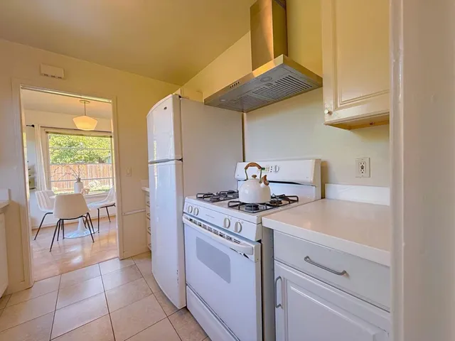 $3,488,000 | 1031 Amarillo Avenue, Palo Alto, CA 94303