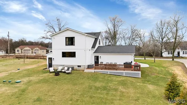 $549,900 | 1724 Pottery Road, Washington, MO 63090