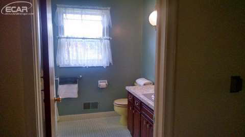 6484 Rustic Ridge Trail Grand Blanc, MI 48439 - Photo 17 of 40 20445966-16.JPG