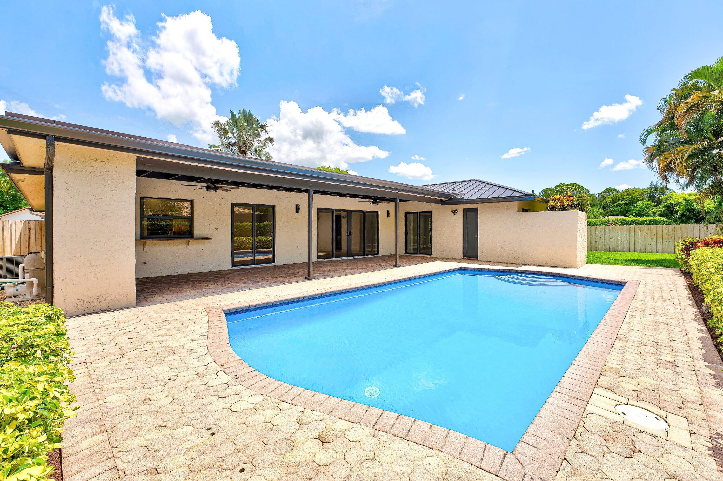 21155 Shady Vista Lane Boca Raton, FL 33428 - Photo 34 of 47 035-21155ShadyVistaLane-BocaRaton-FL-334