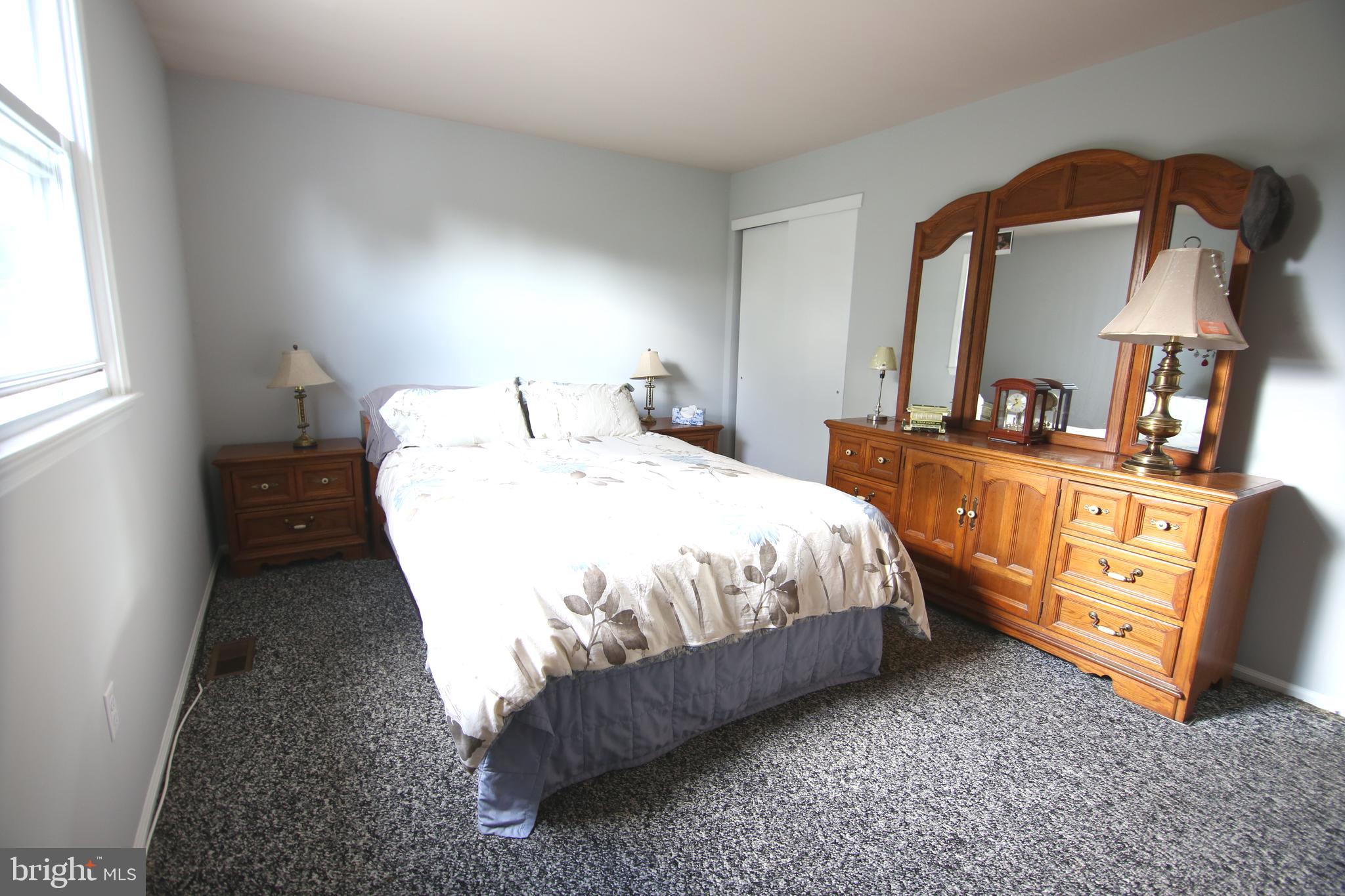 64 Dawn Road Levittown, PA 19056 - Photo 9 of 21 Gallery Image 9