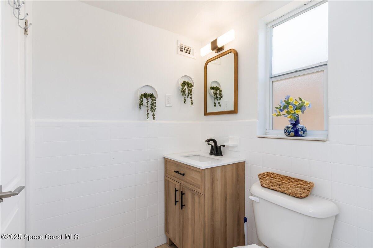 3550 South Atlantic Avenue, Unit 5 Cocoa Beach, FL 32931 - Photo 26 of 37 13-3550-S-Atlantic-204