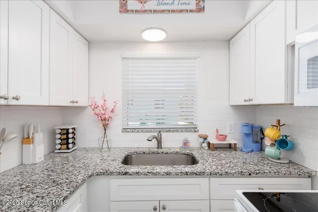 $2,495 | 3550 South Atlantic Avenue, Unit 5, Cocoa Beach, FL 32931