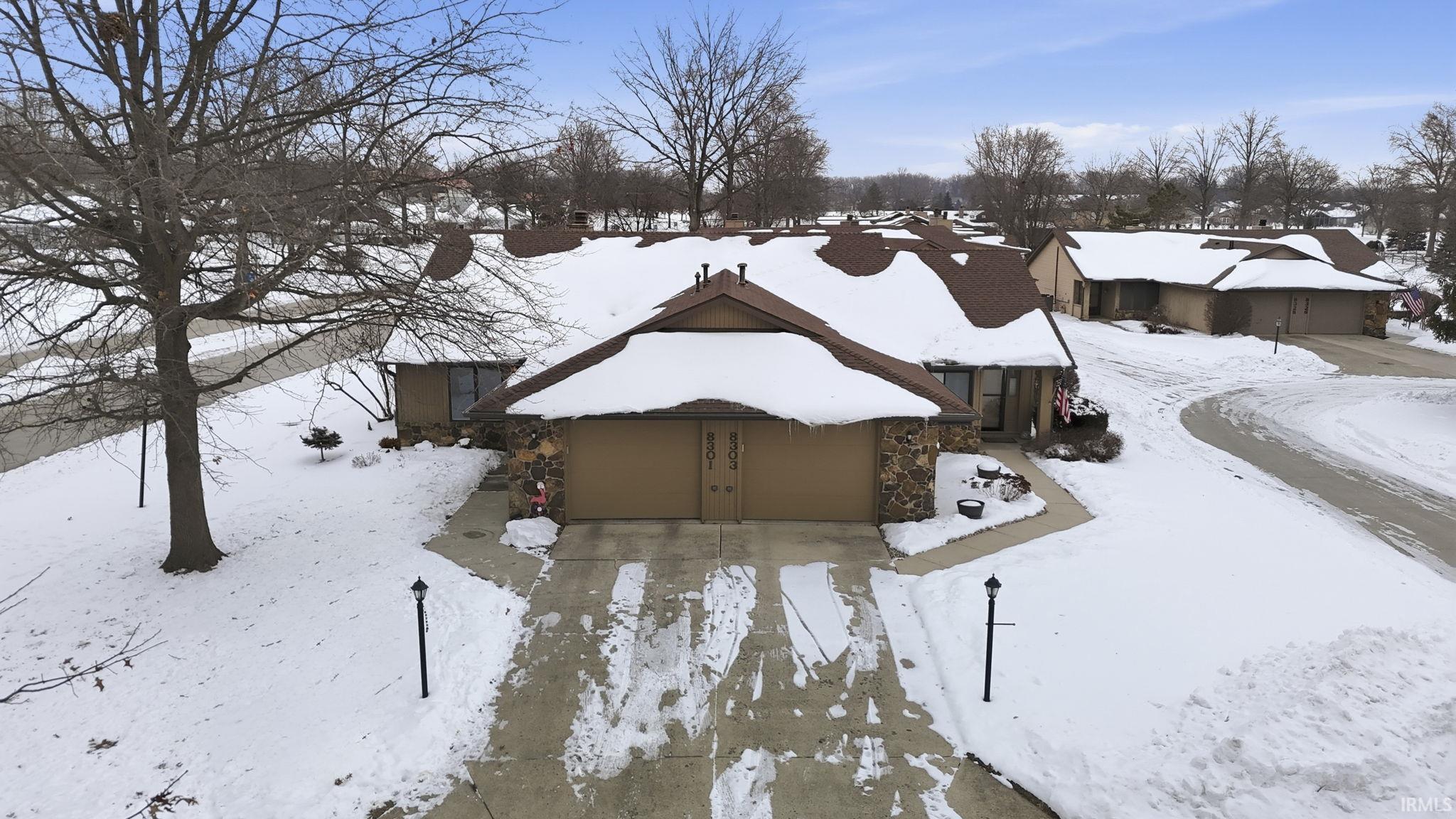 8301 Lamplighter Court Fort Wayne, IN 46835 - Photo 3 of 33