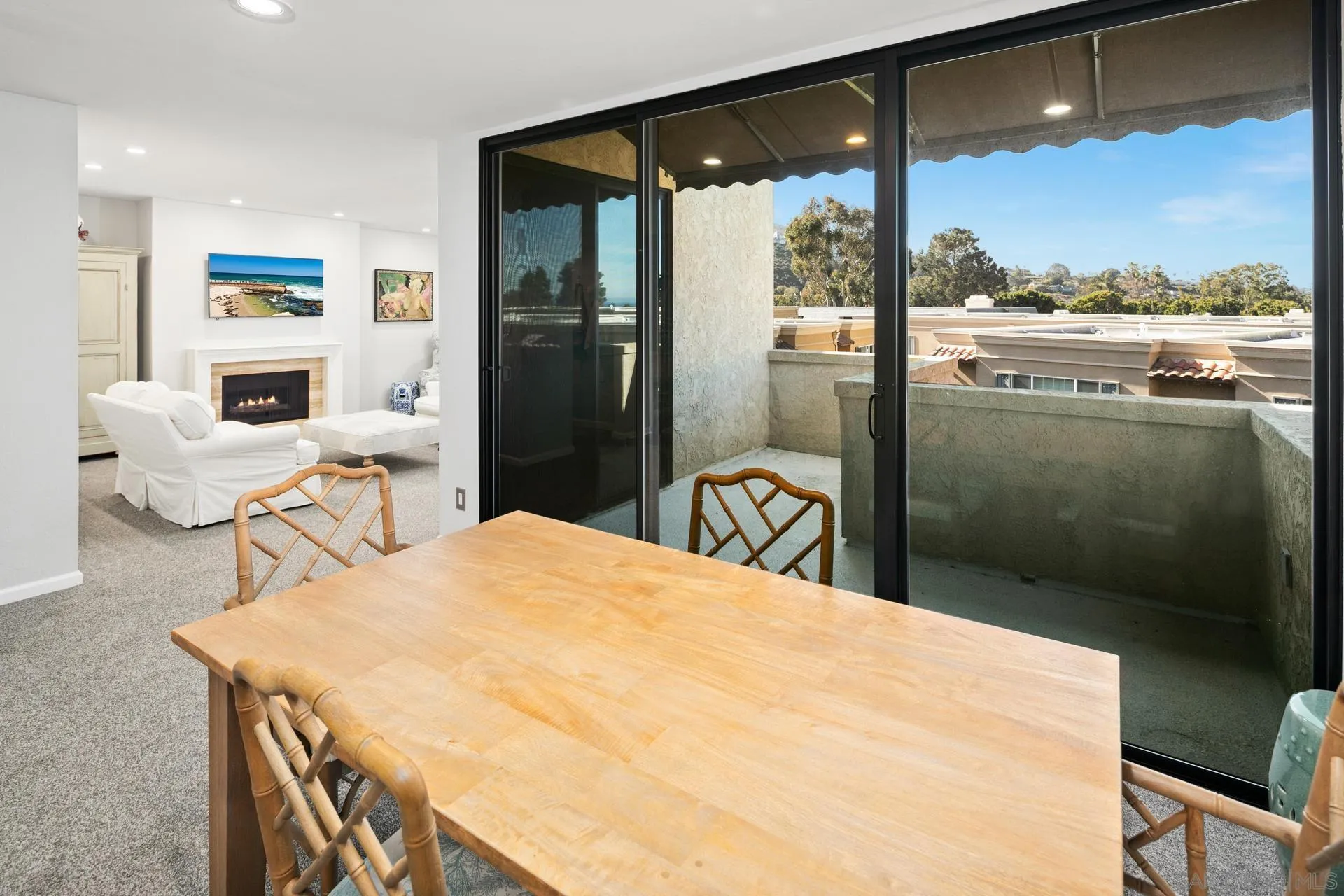 2420 Torrey Pines Road, Unit A303 La Jolla, CA 92037 - Photo 4 of 26 Gallery Image 4