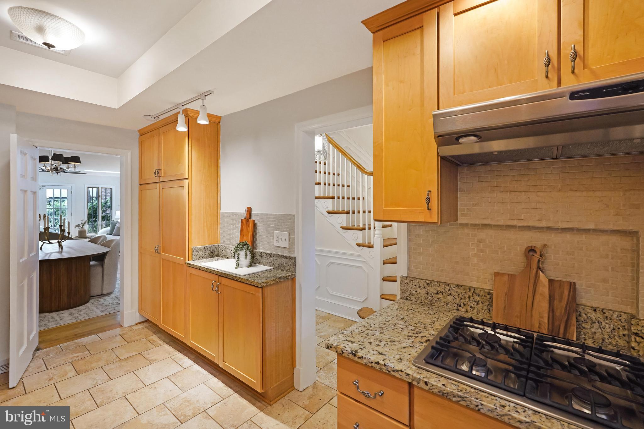 1614 34th Street Northwest Washington, DC 20007 - Photo 12 of 51