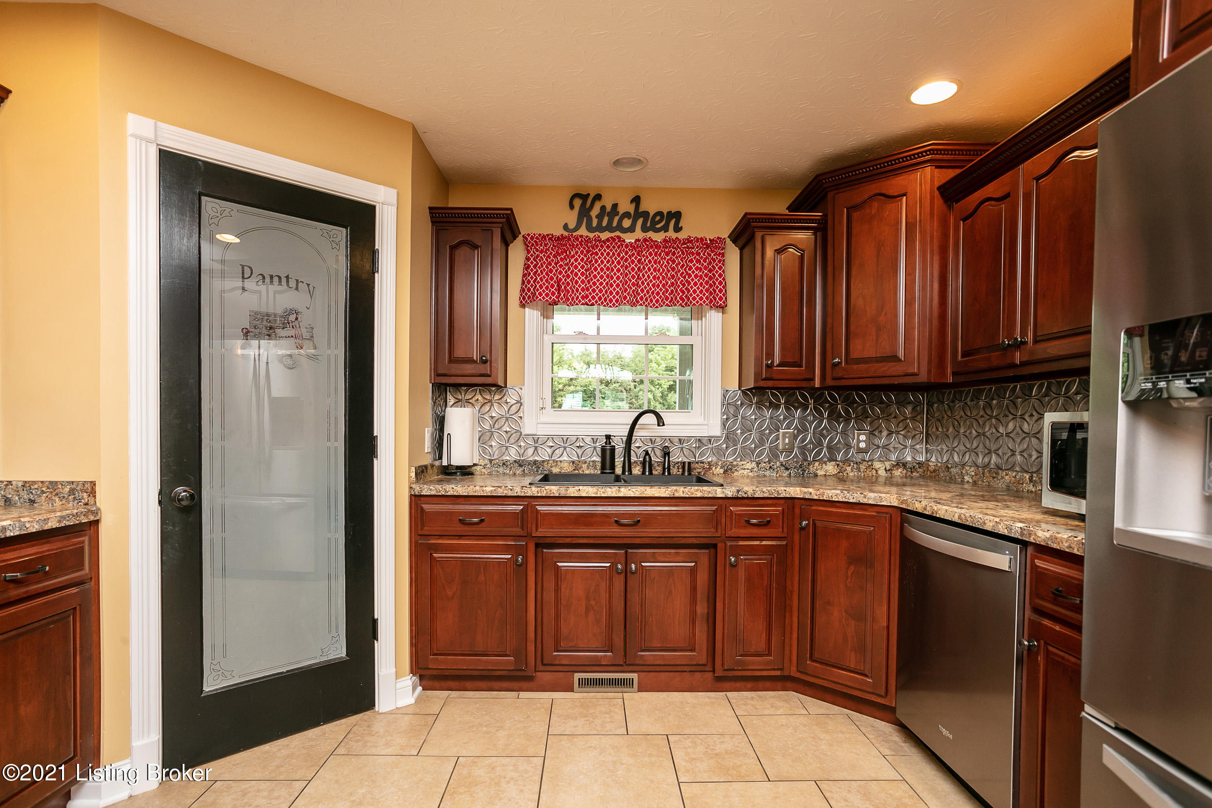 875 Plum Run Road Bardstown, KY 40004 - Photo 19 of 46 875PlumRunRd026