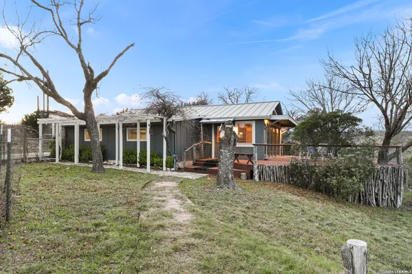 $1,875,000 | 217 Saddle Wood Trail, Comfort, TX 78013