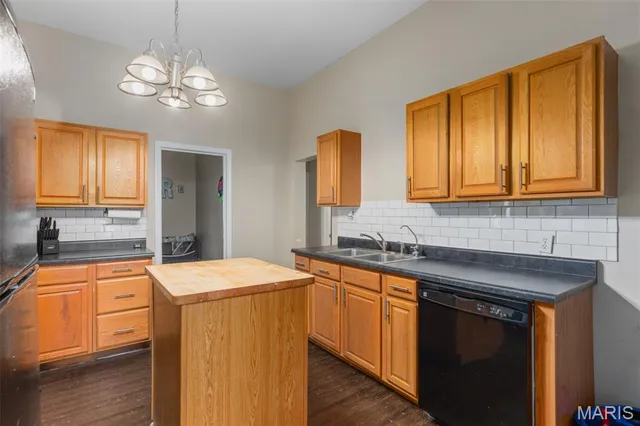 $139,900 | 111 West 4th S Street, Mount Olive, IL 62069