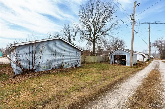 $139,900 | 111 West 4th S Street, Mount Olive, IL 62069