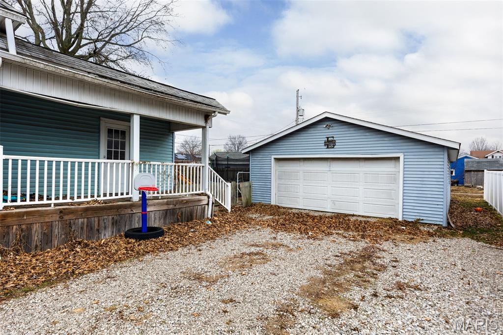 111 West 4th S Street Mount Olive, IL 62069 - Photo 4 of 28