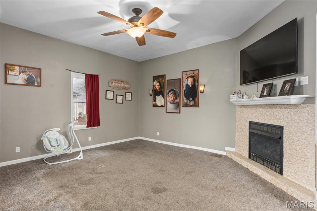 111 West 4th S Street Mount Olive, IL 62069 - Photo 8 of 28