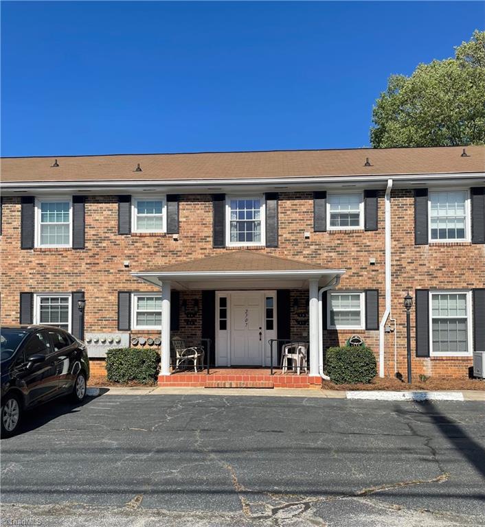2707 Reynolda Road, Unit C3 Winston-Salem, NC 27106 - Photo 1 of 10 Gallery Image 1