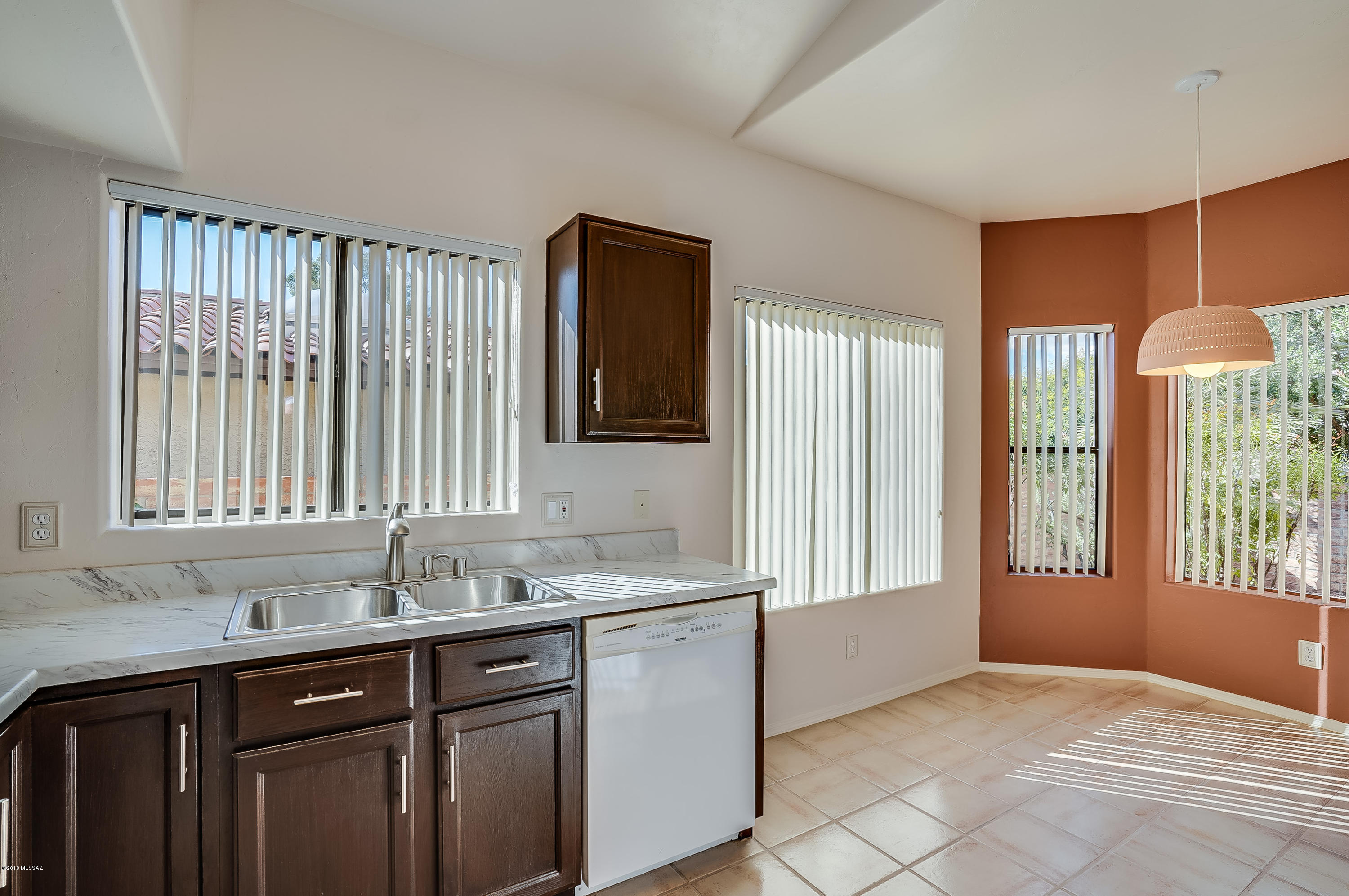 60 Silverado Oro Valley, AZ 85737 - Photo 24 of 50