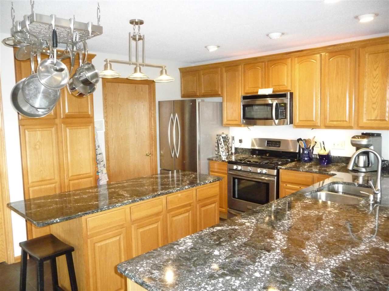 4700 Riverside Court Northeast Cedar Rapids, IA 52411 - Photo 12 of 50 Gallery Image 12