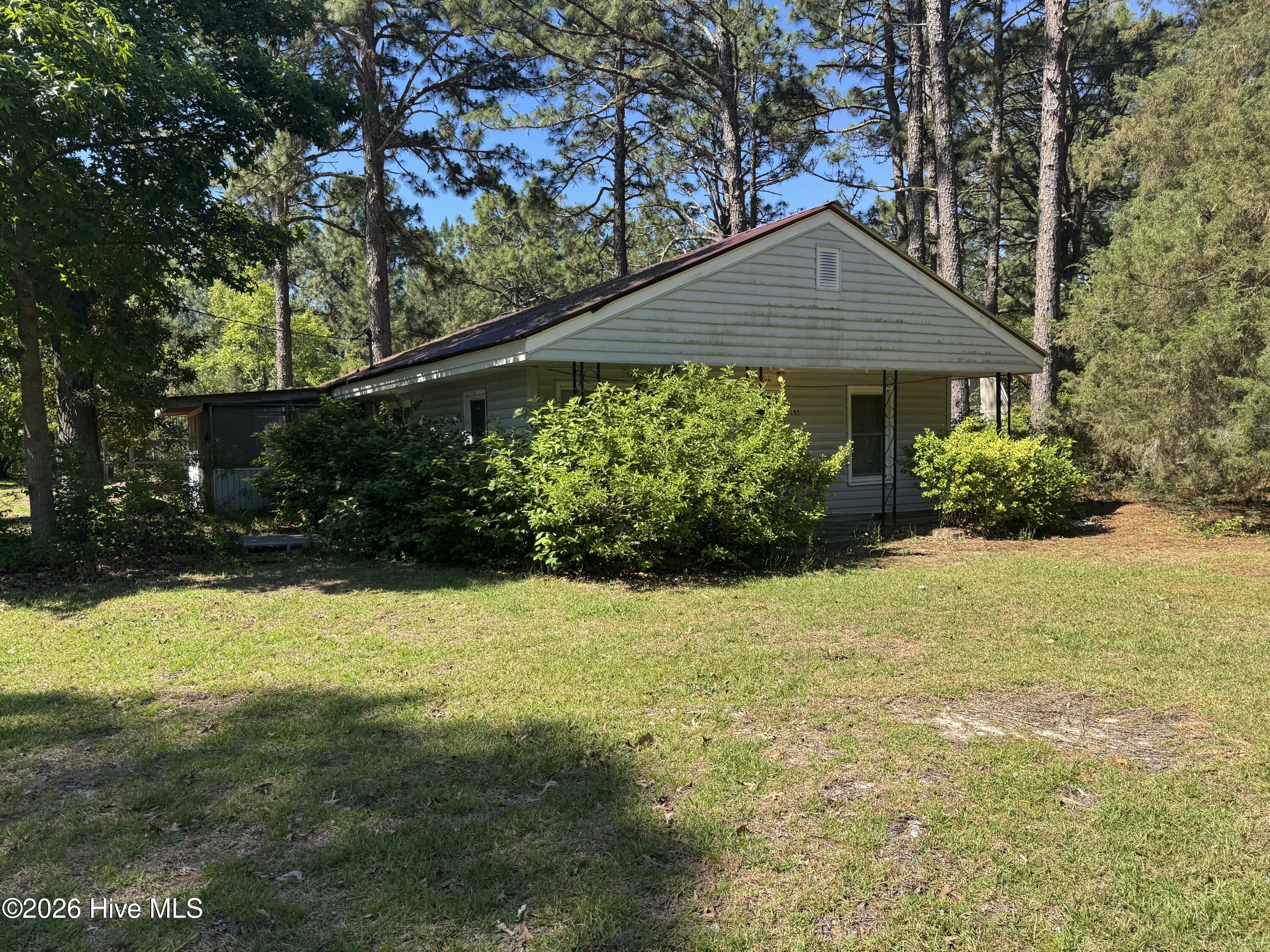 1195 Airport Road Carthage, NC 28327 - Photo 2 of 24