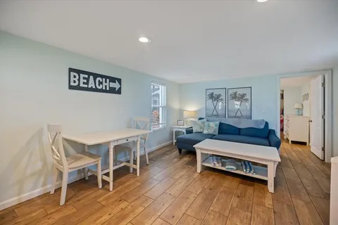 $875,000 | 3504 Estrada Street, Sarasota, FL 34239