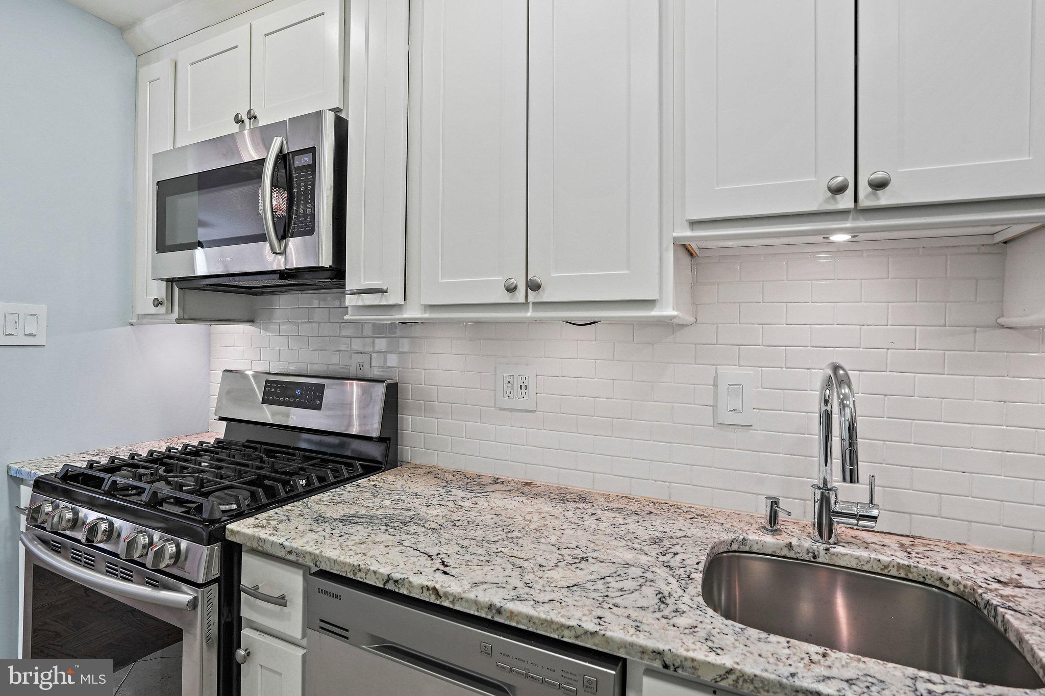 490 M Street Southwest, Unit W204 Washington, DC 20024 - Photo 14 of 39 Kitchen