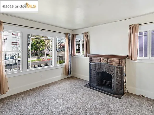 $2,499 | 518 44th Street, Unit B, Oakland, CA 94609