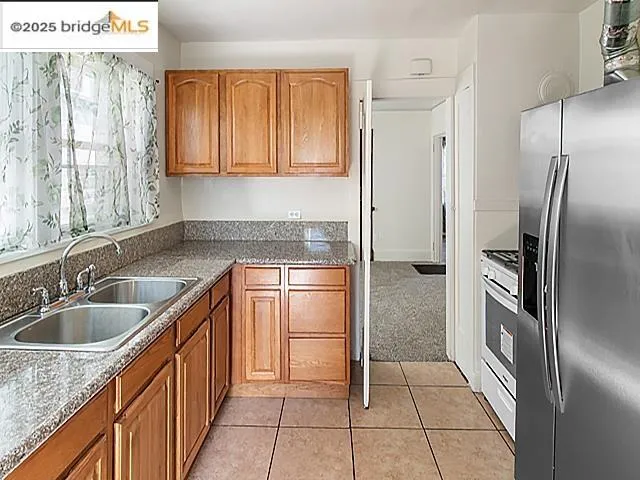 $2,499 | 518 44th Street, Unit B, Oakland, CA 94609