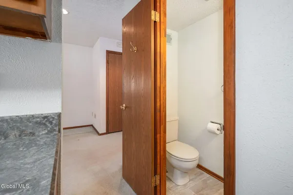 $249,900 | 641 Top Ridge Drive, Guilderland, NY 12203