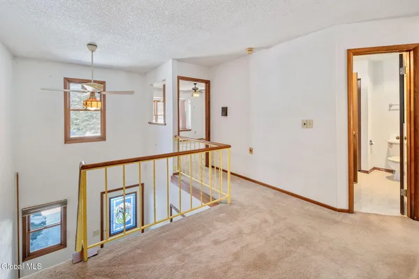$249,900 | 641 Top Ridge Drive, Guilderland, NY 12203