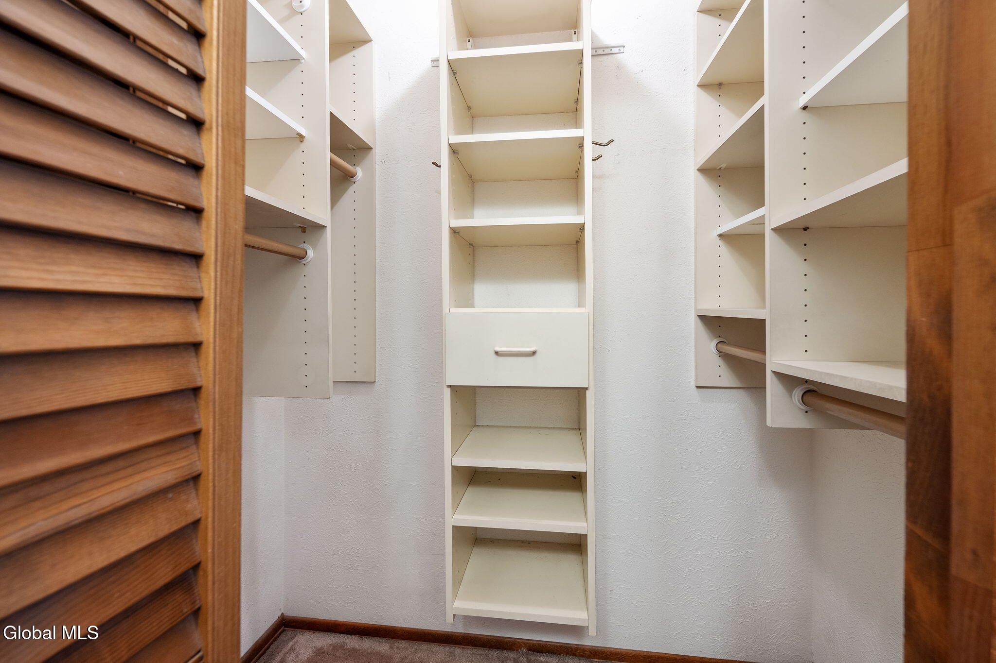 641 Top Ridge Drive Guilderland, NY 12203 - Photo 32 of 50 30-641RopRidgeRd_30