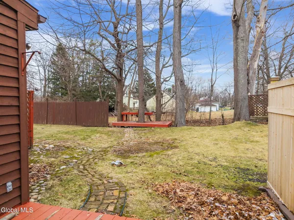 $249,900 | 641 Top Ridge Drive, Guilderland, NY 12203