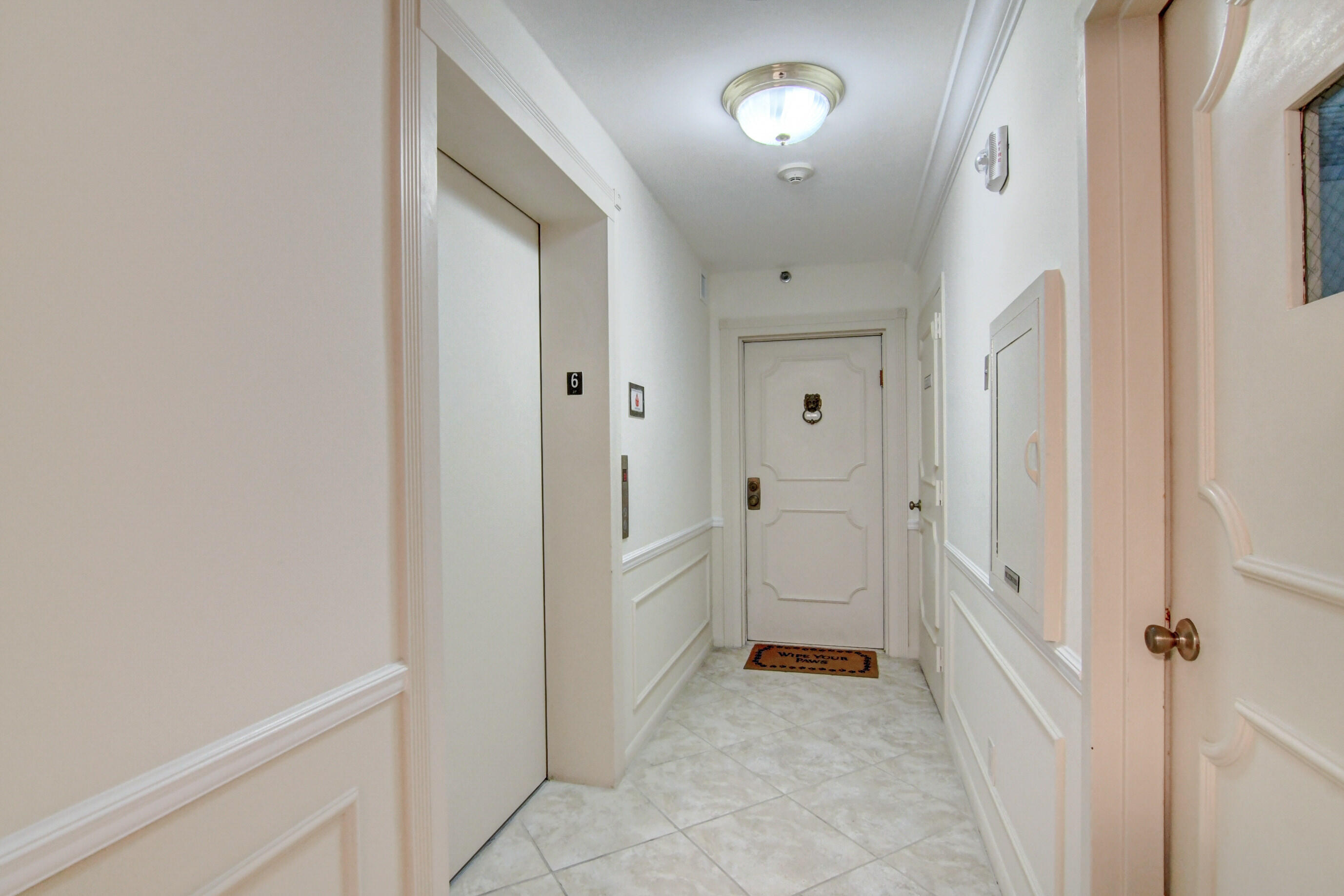 4301 North Ocean Boulevard, Unit 607 Boca Raton, FL 33431 - Photo 33 of 84 Semi-Private Elevator