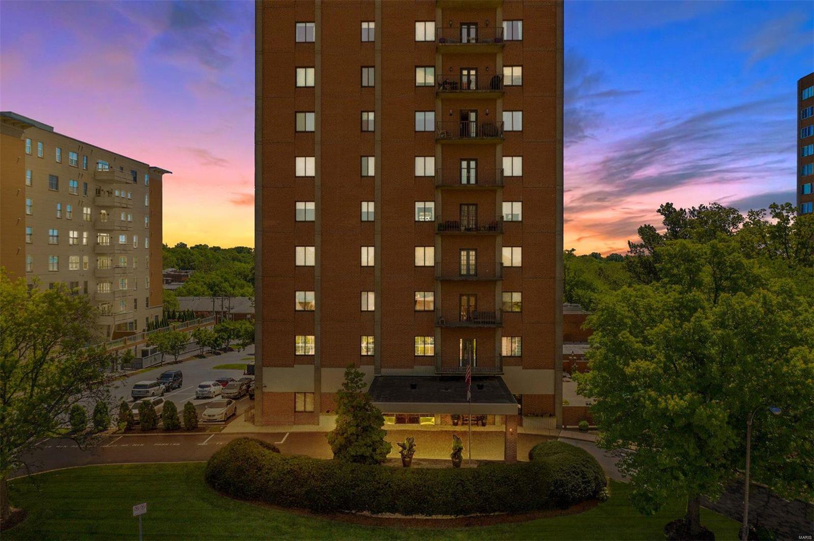 816 South Hanley Road, Unit 2A Clayton, MO 63105 - Photo 1 of 27 Gallery Image 1
