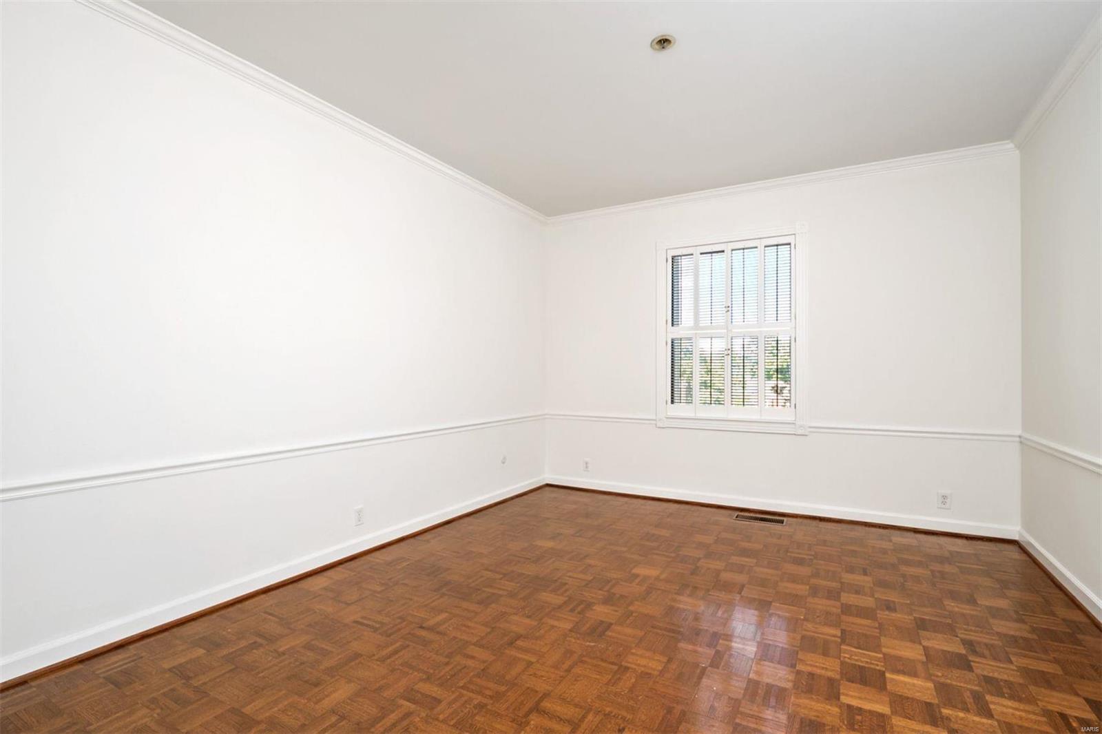 816 South Hanley Road, Unit 2A Clayton, MO 63105 - Photo 13 of 27 Gallery Image 13