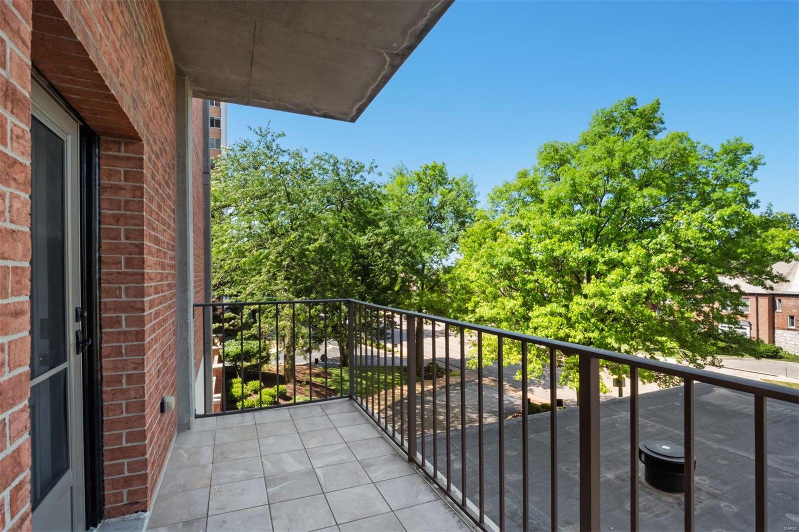 816 South Hanley Road, Unit 2A Clayton, MO 63105 - Photo 20 of 27 Gallery Image 20