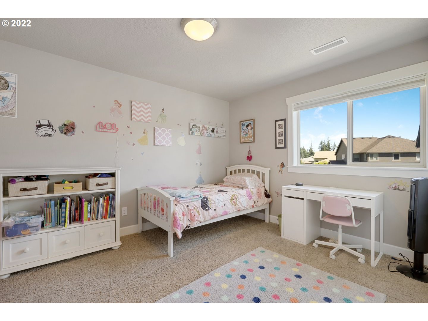 1845 South 14th Court Ridgefield, WA 98642 - Photo 23 of 32 a bedroom with a bed and a chair