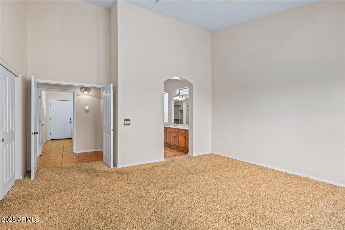 4534 East Sleepy Ranch Road Cave Creek, AZ 85331 - Photo 19 of 36 Primary Ensuite