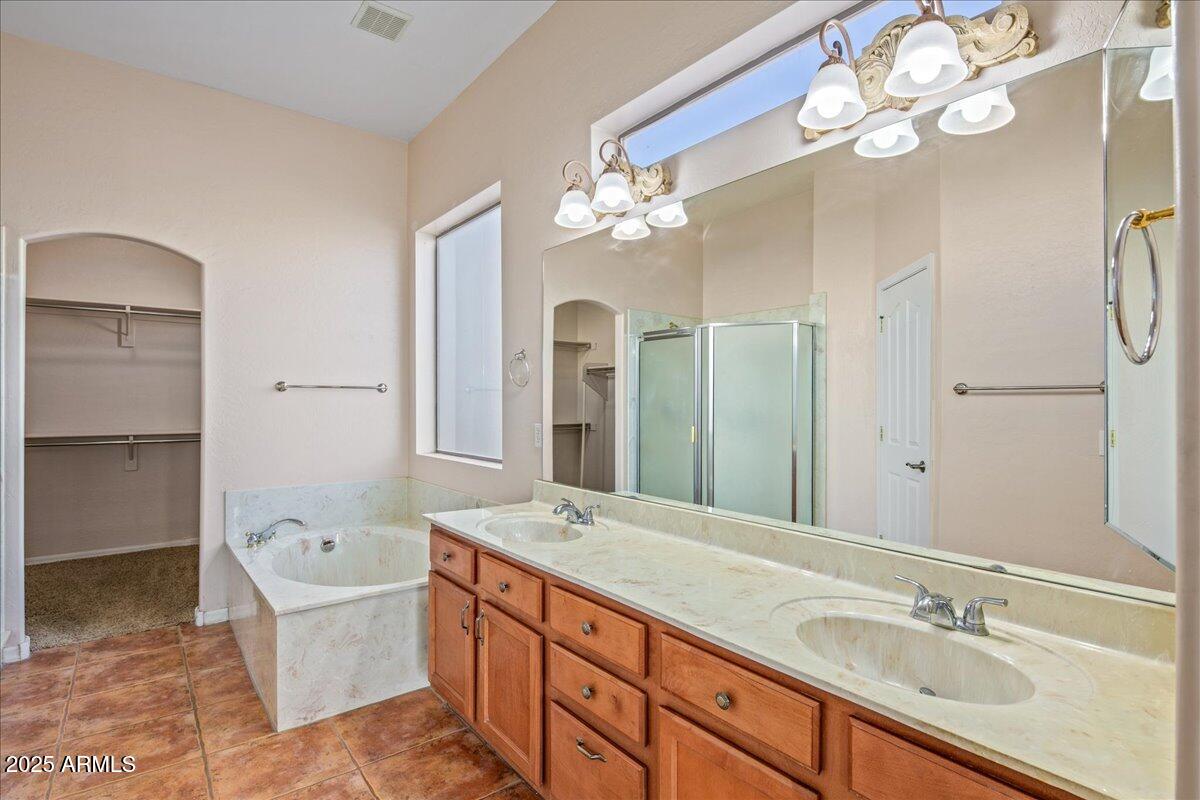 4534 East Sleepy Ranch Road Cave Creek, AZ 85331 - Photo 21 of 36 Primary Bath