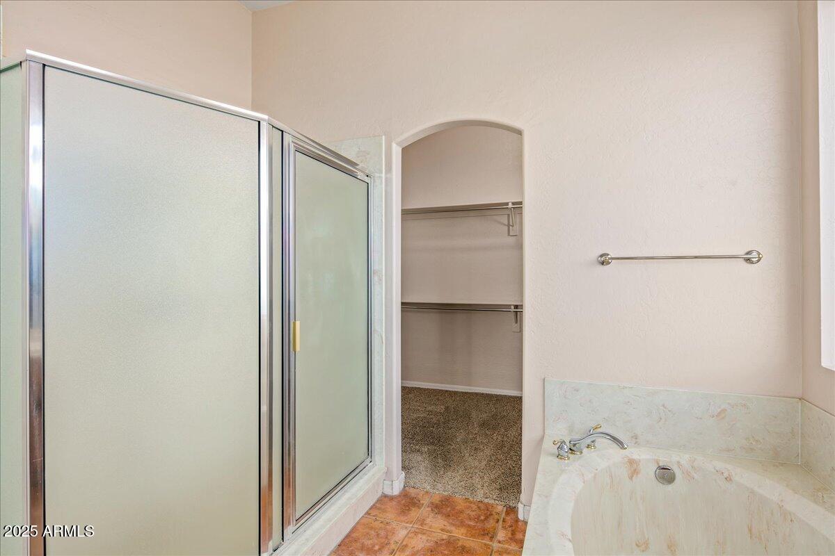 4534 East Sleepy Ranch Road Cave Creek, AZ 85331 - Photo 22 of 36 Primary Bath & Showers