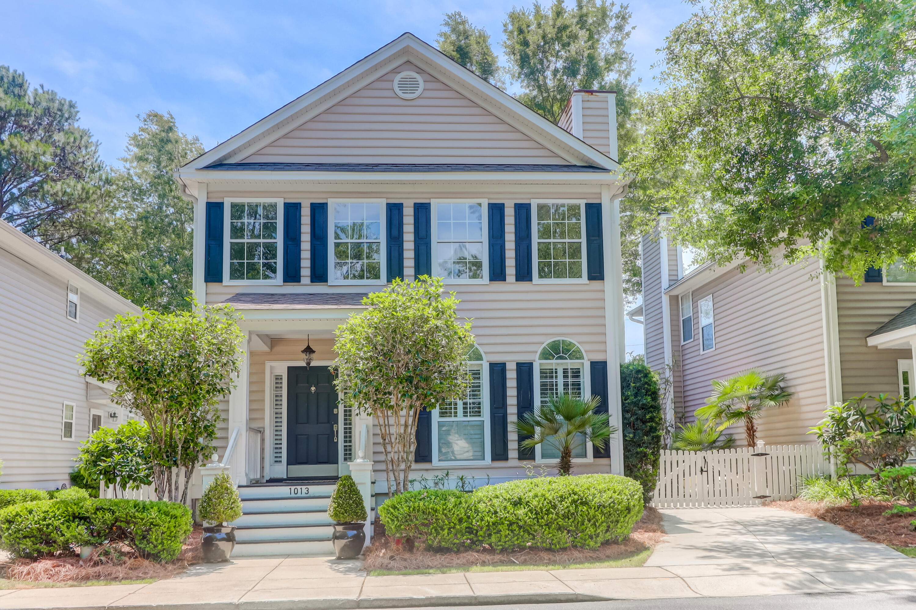 1013 Mathis Ferry Road Mount Pleasant, SC 29464 - Photo 1 of 32 1013 Mathis Ferry Road