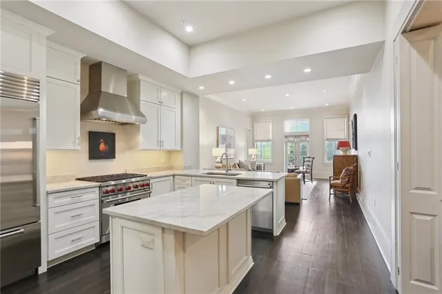 $849,000 | 111 Audubon Street, Unit 202, New Orleans, LA 70118