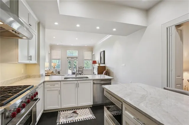 $849,000 | 111 Audubon Street, Unit 202, New Orleans, LA 70118