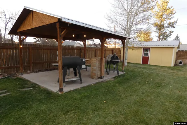 $299,900 | 189 West Sunrise Street, Guernsey, WY 82214