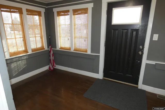 $299,900 | 189 West Sunrise Street, Guernsey, WY 82214