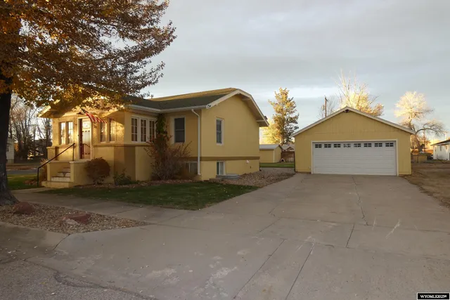 $299,900 | 189 West Sunrise Street, Guernsey, WY 82214