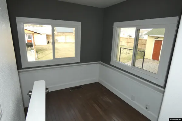 $299,900 | 189 West Sunrise Street, Guernsey, WY 82214